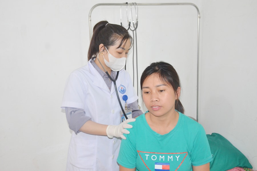 Khó trong thu hút bác sĩ về cơ sở ở Nghệ An