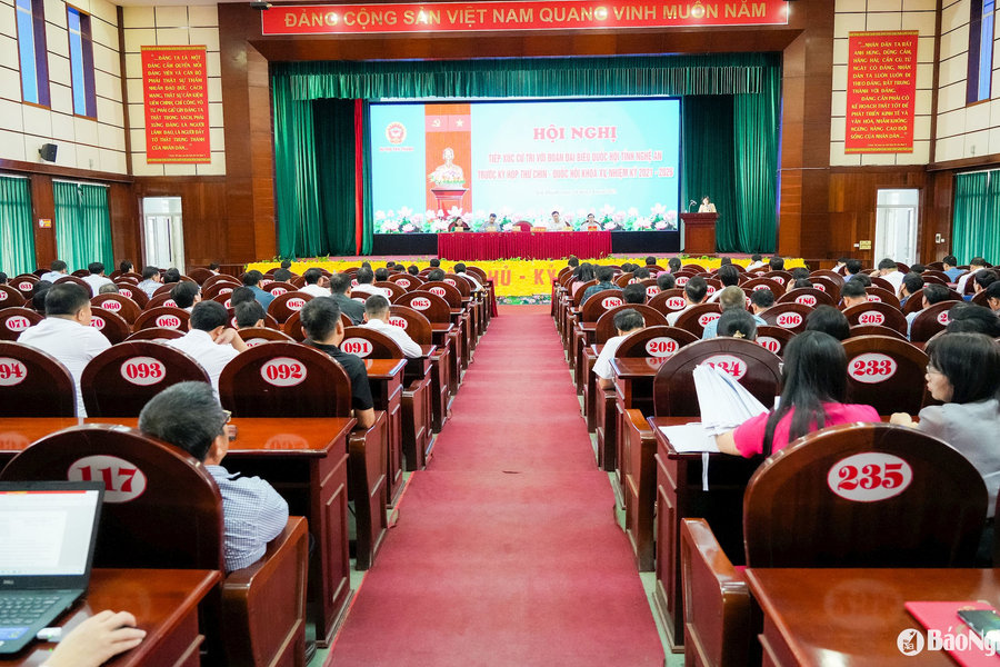 Đại biểu Quốc hội tiếp xúc cử tri huyện Yên Thành