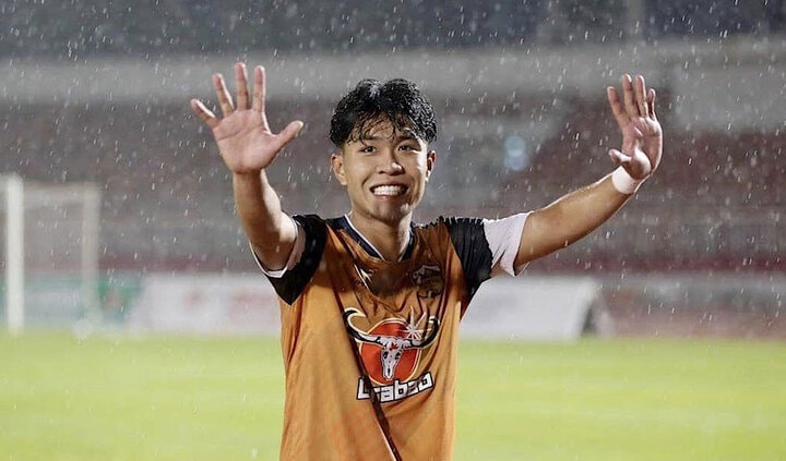 Tuyển thủ Việt Nam báo tin vui cho HLV Kim Sang-sik; U17 Indonesia thua thảm 0-6 trước U17 Triều Tiên