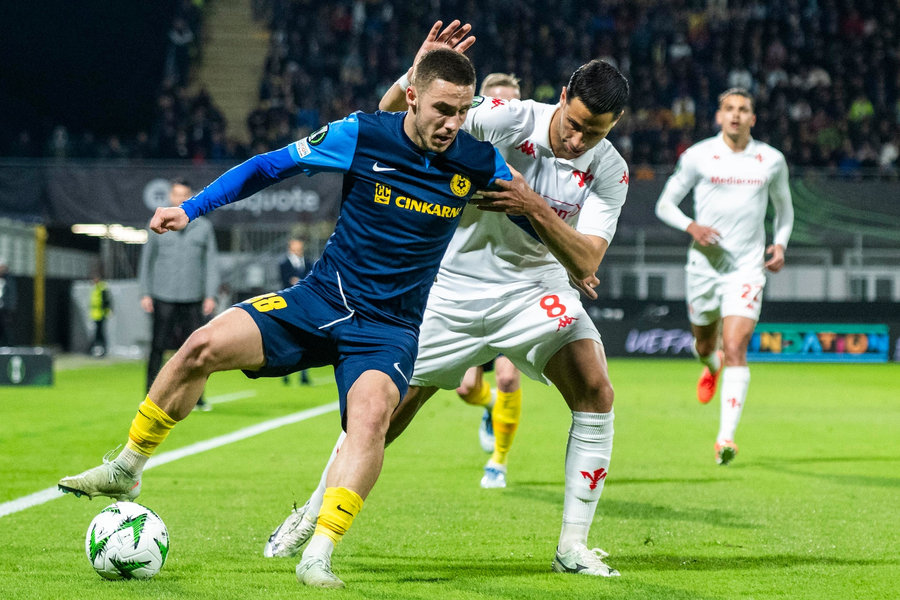 Nhận định, dự đoán Fiorentina vs Celje: De Gea thẳng tiến