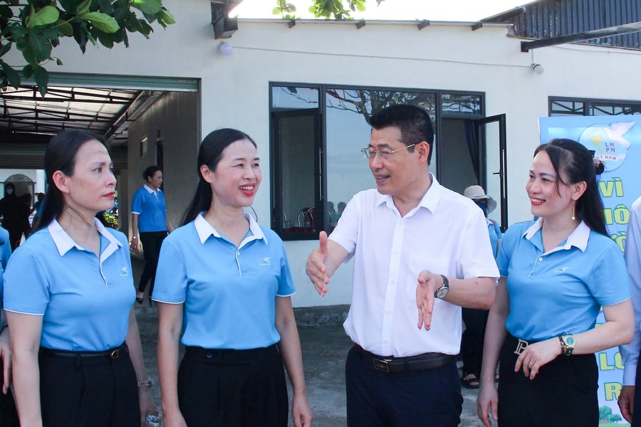 Phát triển đảng viên trong hội phụ nữ các cấp ở Nghệ An