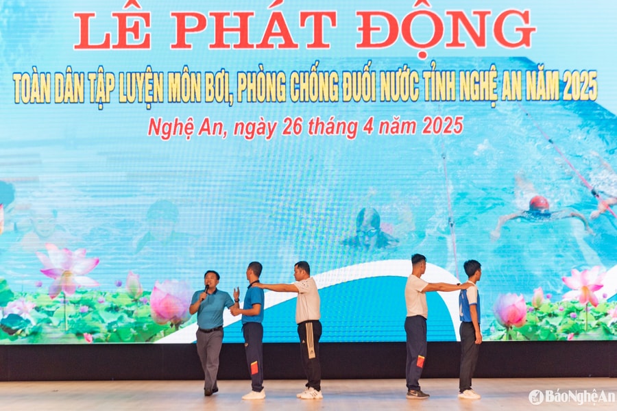 Nghệ An phát động toàn dân tập luyện môn bơi phòng, chống đuối nước