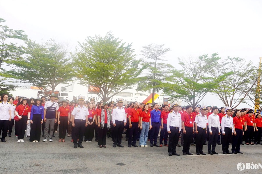 Đoàn đại biểu Nghệ An sẽ thăm quần đảo Trường Sa và nhà giàn DK1