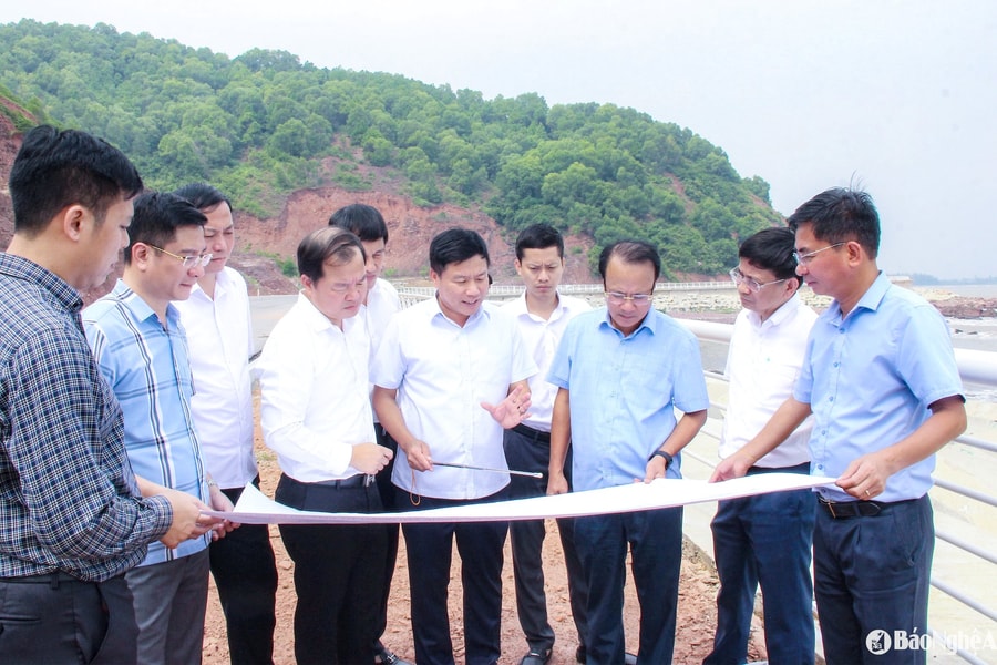 Phân cấp mạnh theo nguyên tắc: 'Địa phương quyết, địa phương làm, địa phương chịu trách nhiệm'