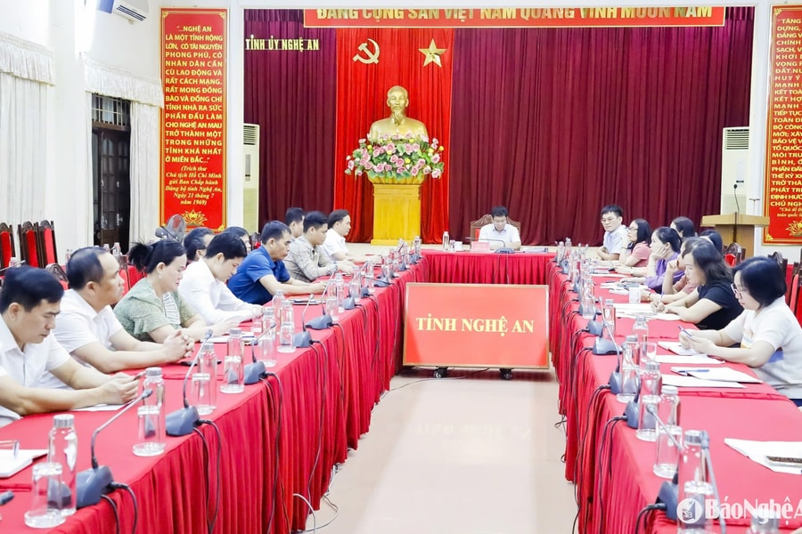 Hướng dẫn lưu trữ, quản lý tài liệu trong quá trình sắp xếp tổ chức bộ máy