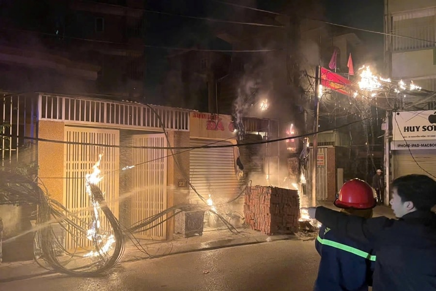 Nguy cơ cháy nổ do nhu cầu sử dụng điện tăng cao