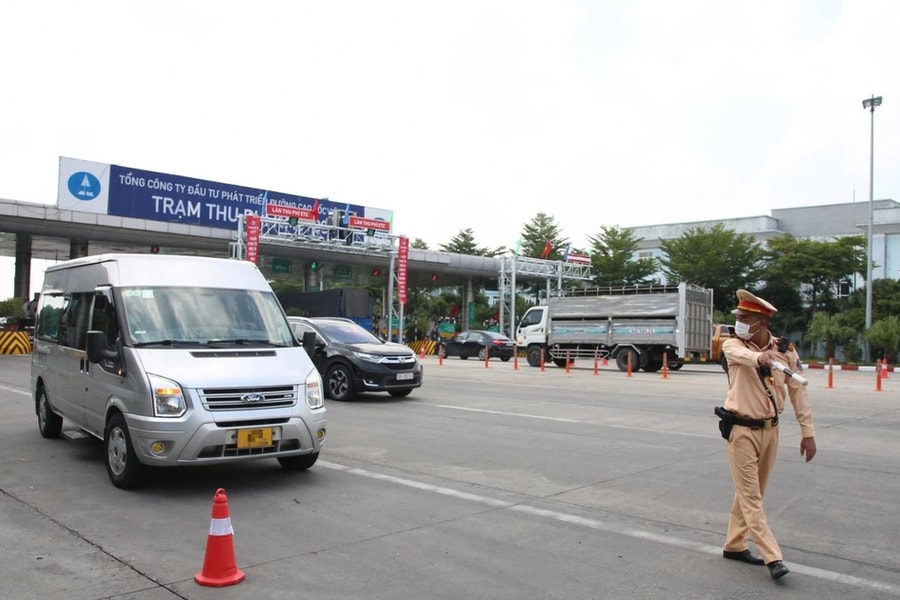 Tài khoản không đủ tiền qua trạm thu phí ETC có bị phạt theo quy định mới?