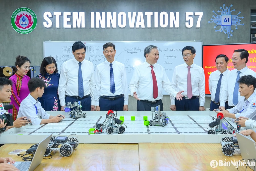 Impressive moments from General Secretary To Lam’s visit to Nghe An