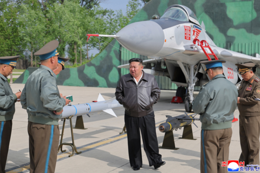 Nhà lãnh đạo Triều Tiên thị sát diễn tập không chiến, kêu gọi tăng cường chuẩn bị chiến tranh