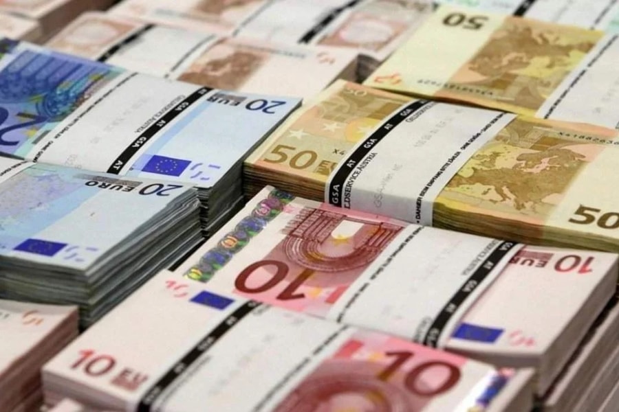 Tỷ giá Euro hôm nay 18/5/2025: Đồng Euro giảm nhẹ, Rabobank giữ nguyên dự báo