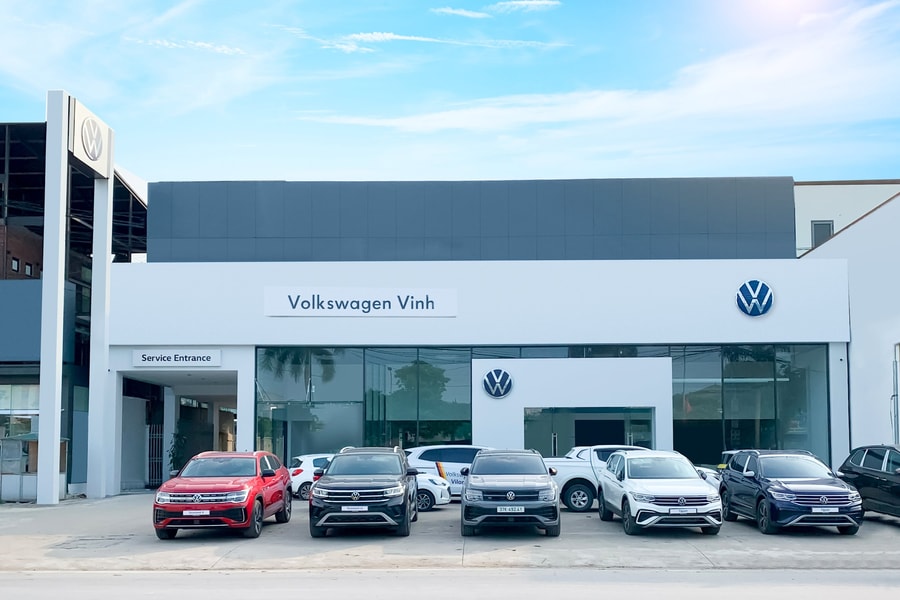 Khai trương đại lý phân phối xe ô tô tiêu chuẩn châu Âu Volkswagen Vinh