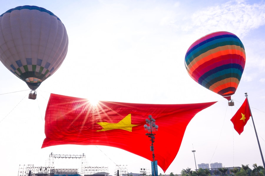 'Bộ tứ trụ cột' Nghị quyết Trung ương giúp Việt Nam cất cánh