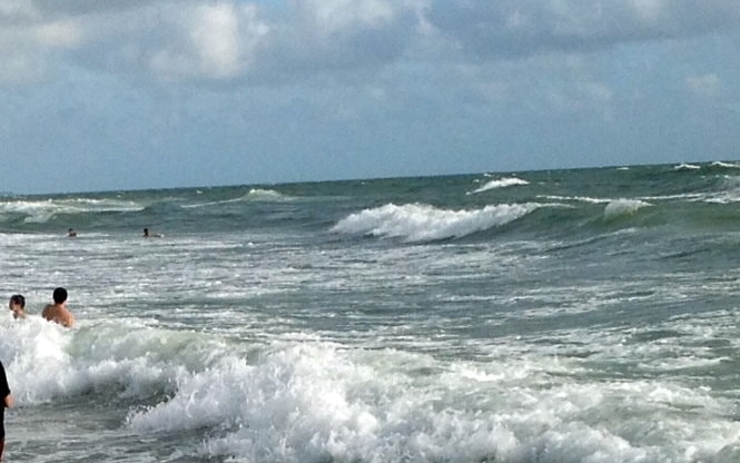 Đôi nam nữ tử vong do đuối nước khi tắm biển