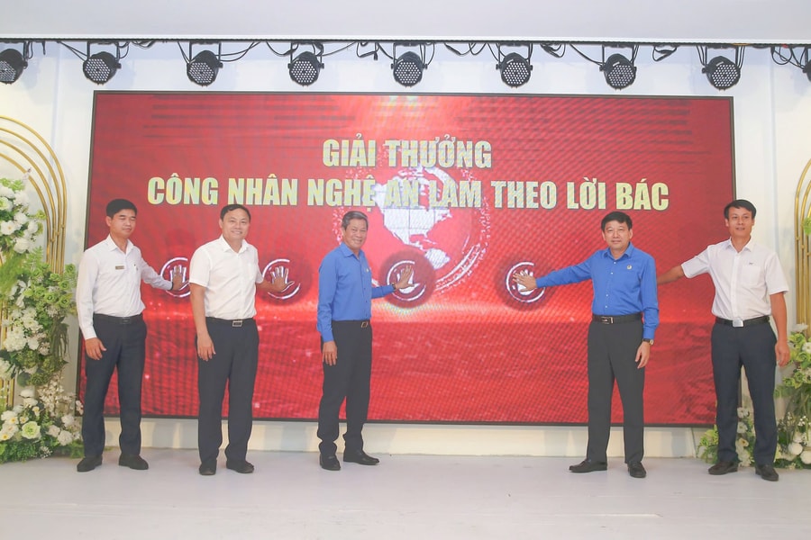 Công bố Giải thưởng 'Công nhân Nghệ An làm theo lời Bác' tại Diễn đàn Lao động sáng tạo năm 2025