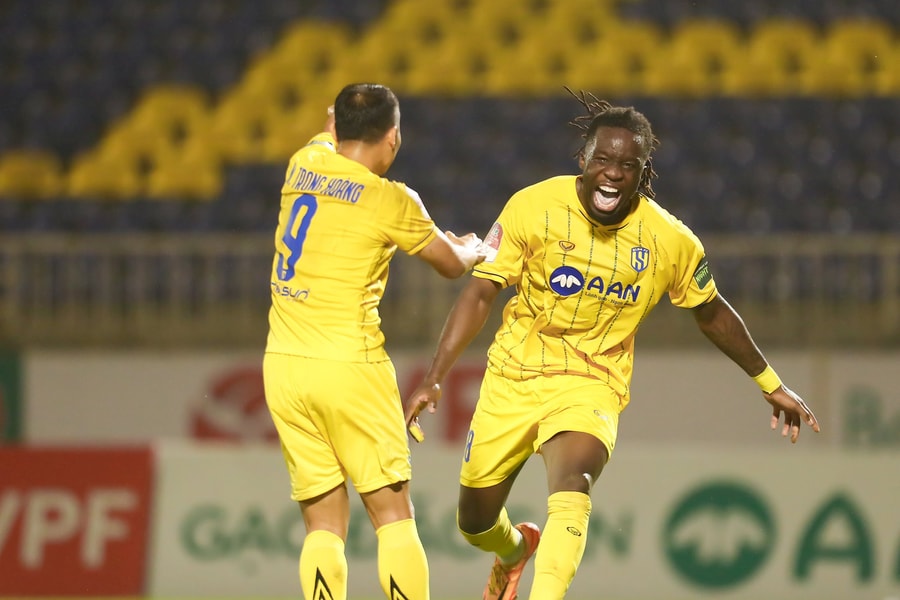 Những người cũ của Sông Lam Nghệ An tại bến đỗ mới châu Âu