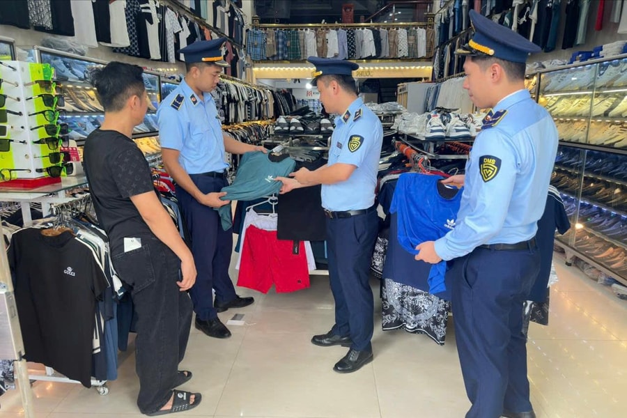 Bảo vệ người tiêu dùng trước 'ma trận' hàng giả, hàng nhái