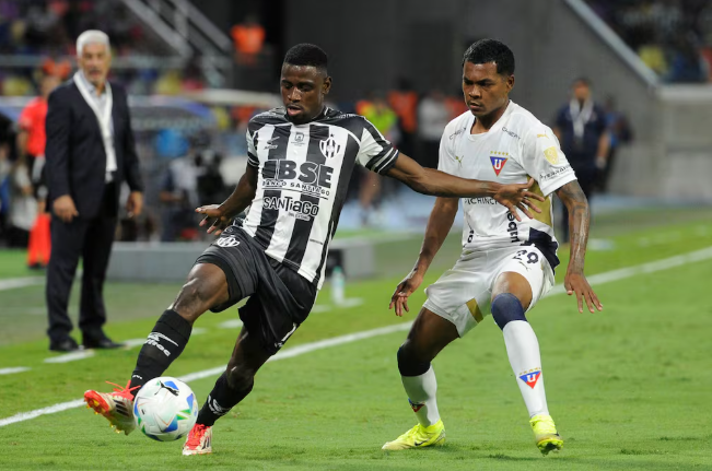 Nhận định, dự đoán LDU Quito vs Central Cordoba: Đánh gục đội đầu bảng