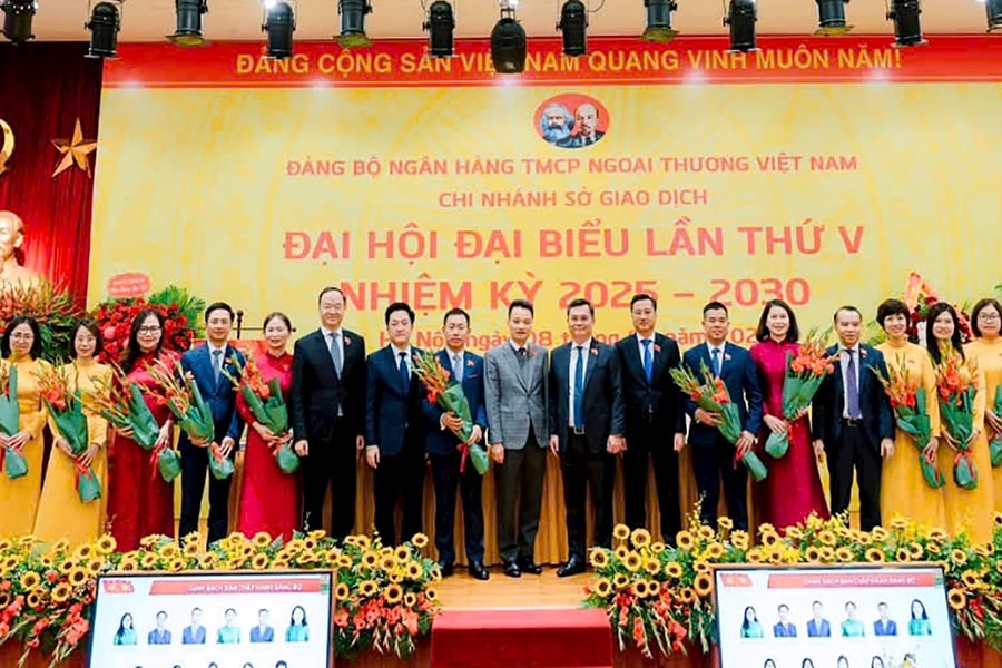 Giữ vững tư tưởng, đưa ngành ngân hàng tiên phong trong cách mạng số