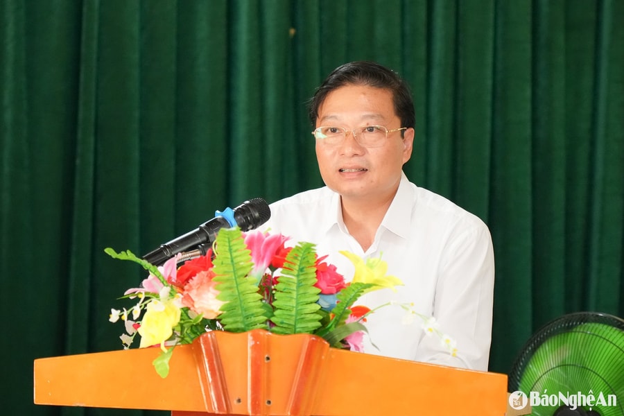 Chủ tịch UBND tỉnh Nghệ An Lê Hồng Vinh tiếp xúc cử tri xã Cao Sơn, huyện Anh Sơn