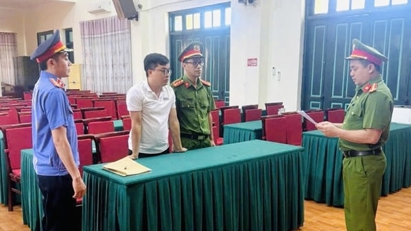 Kế toán 4 công ty 'vẽ đường' mua bán trái phép 350 tỷ đồng tiền hóa đơn