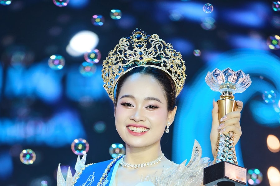 Người đẹp 20 tuổi đến từ Thanh Hóa đăng quang Hoa hậu Biển đảo Việt Nam