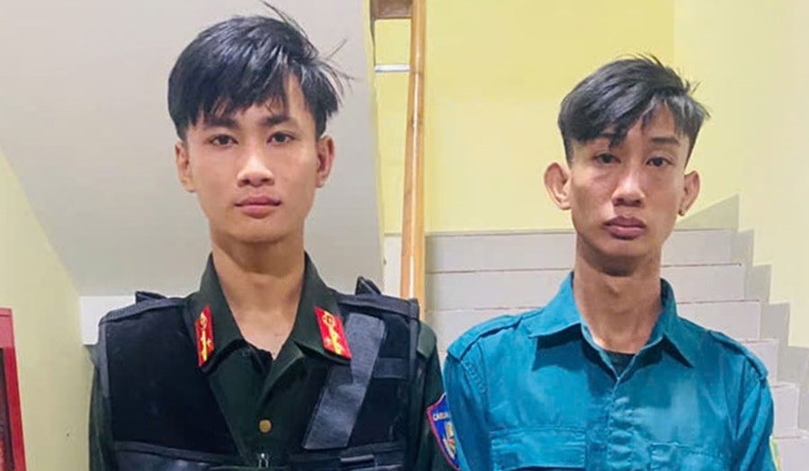 Thiếu niên 16 tuổi giả danh cảnh sát, chặn xe người đi đường để cưỡng đoạt tiền