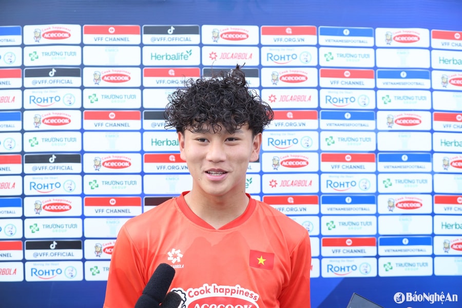 Tiền đạo Alex Bùi khát khao được khoác áo Đội tuyển Quốc gia Việt Nam