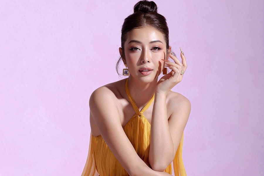 Jennifer Phạm khoe nhan sắc rạng rỡ ở tuổi 40