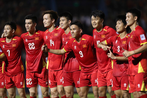 Trang quốc tế dự đoán tỉ số trận Việt Nam - Malaysia; Italia thắng 'rửa mặt' ở vòng loại World Cup 2026