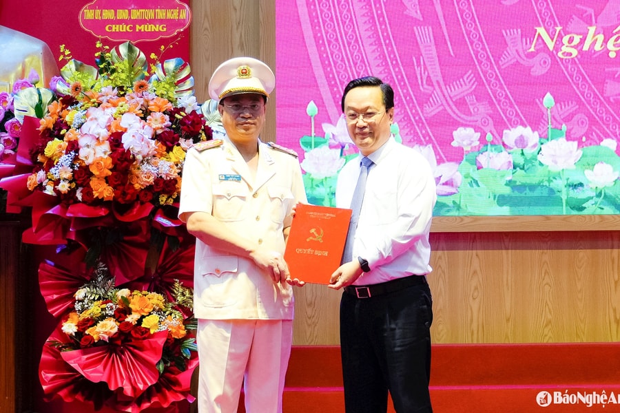 Công bố quyết định của Ban Thường vụ Tỉnh ủy về công tác cán bộ