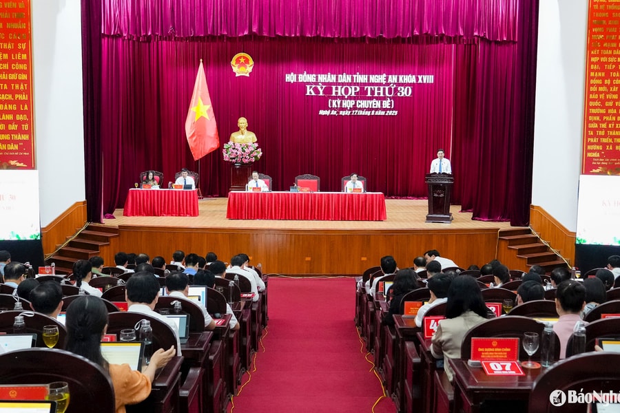 HĐND tỉnh Nghệ An khóa XVIII thông qua 6 nghị quyết quan trọng tại Kỳ họp thứ 30