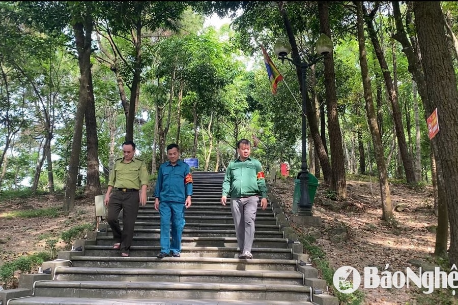 Kiểm soát chặt người ra vào, tăng cường phòng, chống cháy rừng khu vực núi Quyết