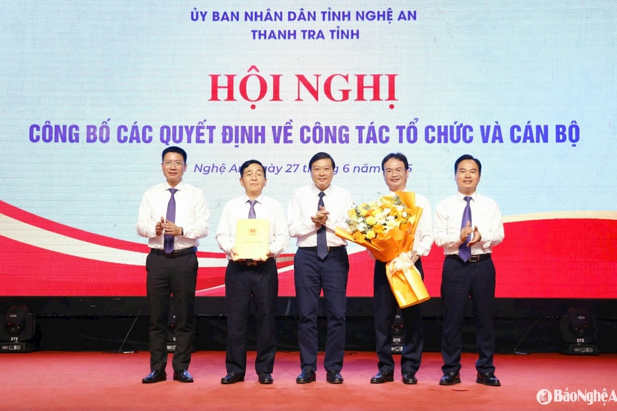 Công bố quyết định tổ chức lại cơ quan Thanh tra tỉnh Nghệ An