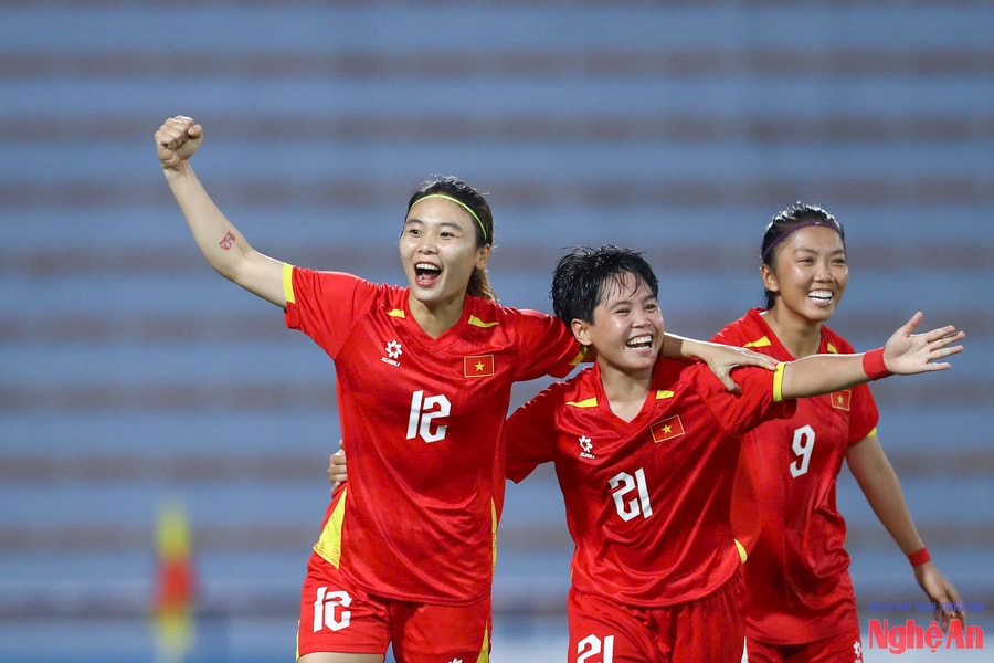 Thắng đậm UAE, đội tuyển nữ Việt Nam giữ vững ngôi đầu bảng E, vòng loại châu Á 2026