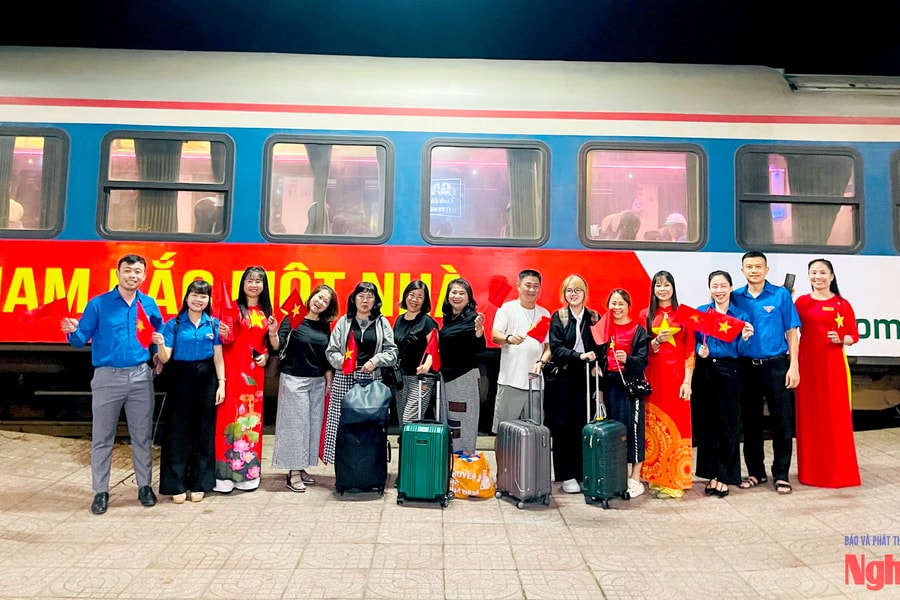 Ngành Đường sắt tăng cường thêm toa cho 22 đoàn tàu khi sân bay Vinh đóng cửa