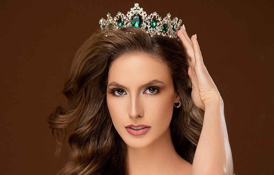 Nữ nha sĩ cao 1,83m có đai đen Taekwondo thi Hoa hậu Hoàn vũ là ai?