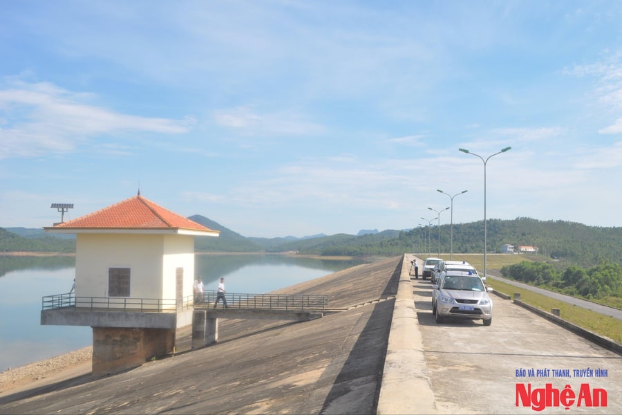 Khắc phục khó khăn, ngành Nông nghiệp và Môi trường đáp ứng kịp thời nguồn nước tưới, tiêu phục vụ sản xuất