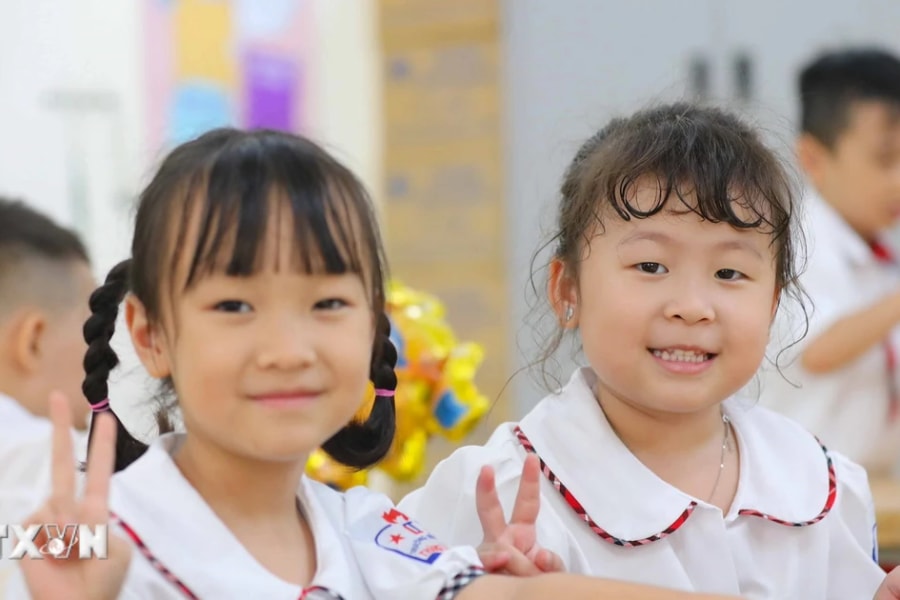 Nghị quyết về miễn, hỗ trợ học phí cho trẻ mầm non, học sinh phổ thông