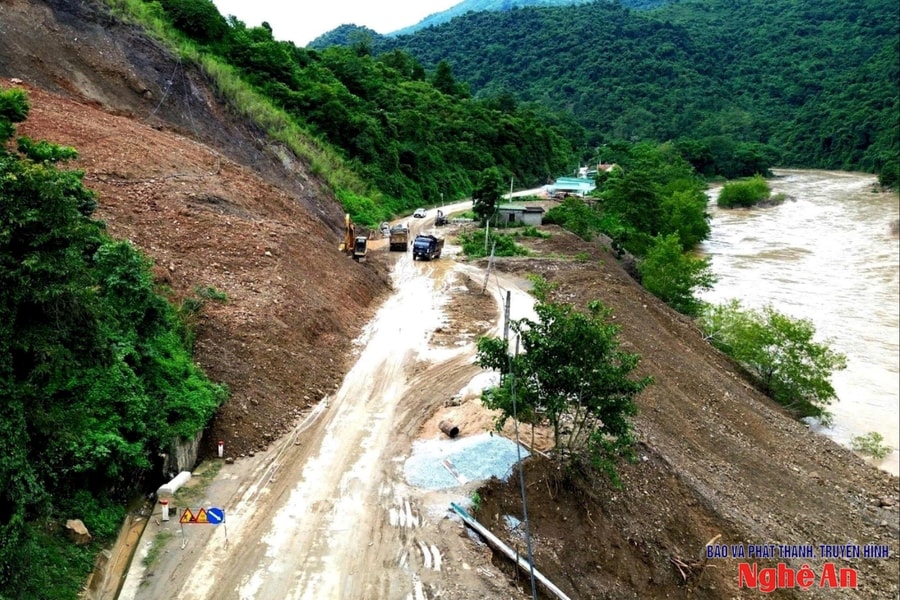 Cảnh báo: Nhiều xã ở Nghệ An đối mặt nguy cơ về lũ quét, sạt lở đất trong chiều tối nay (6/7)
