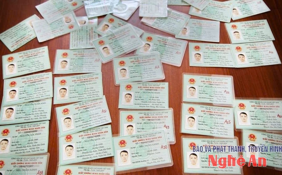 Sử dụng con dấu, tài liệu hoặc giấy tờ giả thực hiện hành vi trái pháp luật bị xử phạt như thế nào?