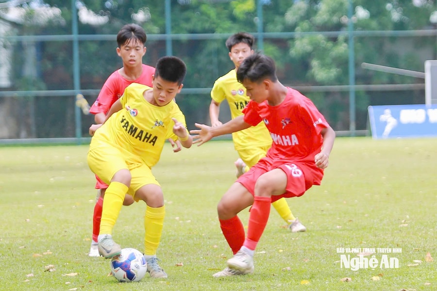 Vượt qua U13 Hồng Lĩnh Hà Tĩnh, U13 Sông Lam Nghệ An giành vé vào Bán kết Giải U13 Quốc gia