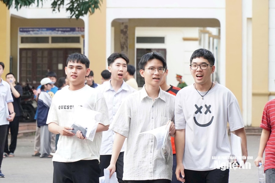 Các trường đại học chốt điểm chuẩn trước 17h ngày 22/8