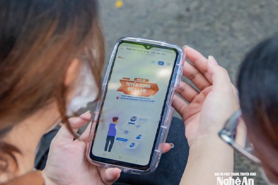 Cảnh giác với bẫy 'việc nhẹ lương cao' trong dịp Hè được giăng sẵn trên mạng, đừng để con bạn thành nạn nhân tiếp theo