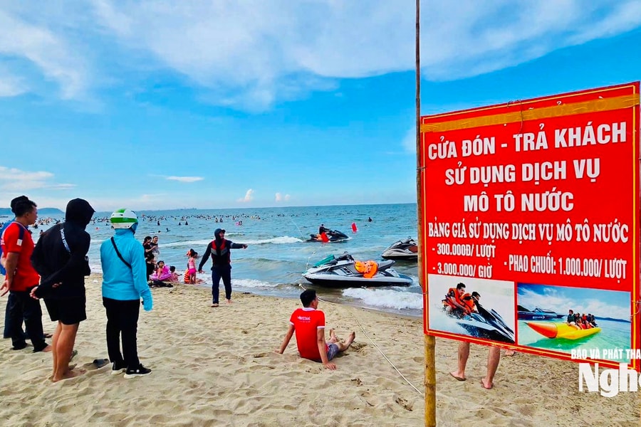 Phường Cửa Lò ra quân kiểm tra, xử lý vi phạm về an ninh, trật tự