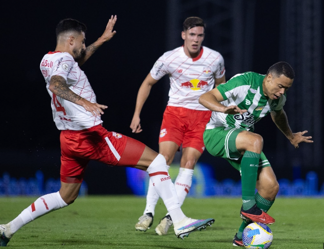 Nhận định, dự đoán Vitoria vs Bragantino: Khó cản bò đỏ