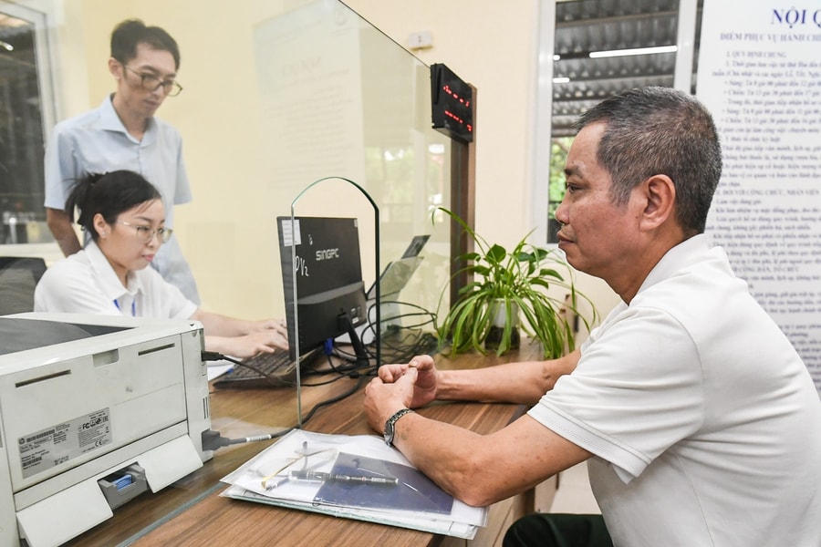 Đã nhận chế độ theo Nghị định 178, được bầu làm bí thư chi bộ có phải trả lại tiền?