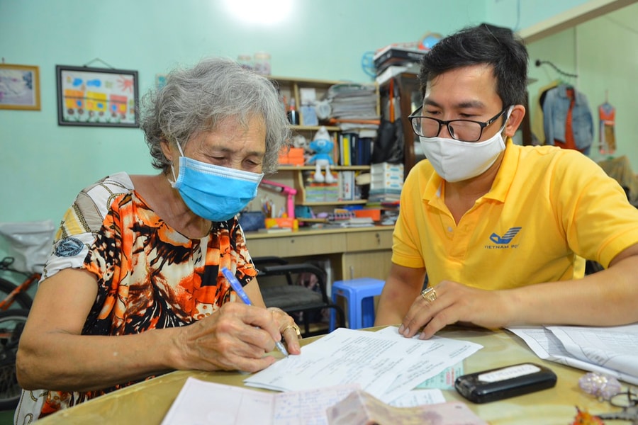 Người cao tuổi có cháu phụng dưỡng thì có được trợ cấp xã hội hay không?