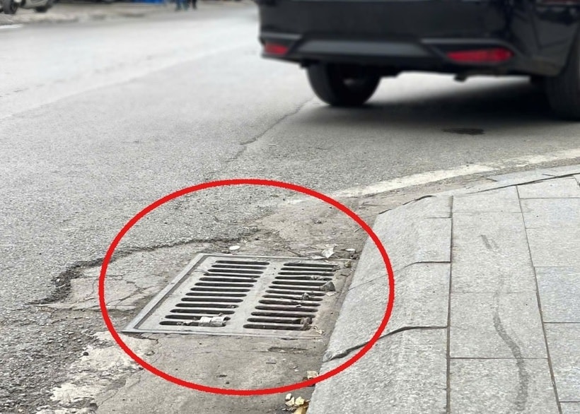 Đỗ xe chắn miệng cống thoát nước có bị xử phạt không? Mức phạt cụ thể theo quy định hiện hành?