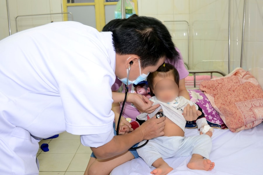 Dịch sốt xuất huyết bước vào thời kỳ cao điểm, Sở Y tế Nghệ An yêu cầu tăng cường công tác phòng, chống dịch