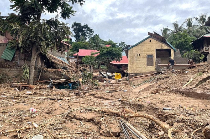 Lũ quét kinh hoàng, hơn 200 ngôi nhà tại một xã ở Nghệ An hư hỏng nặng, hàng trăm hộ dân mất trắng tài sản trong đêm